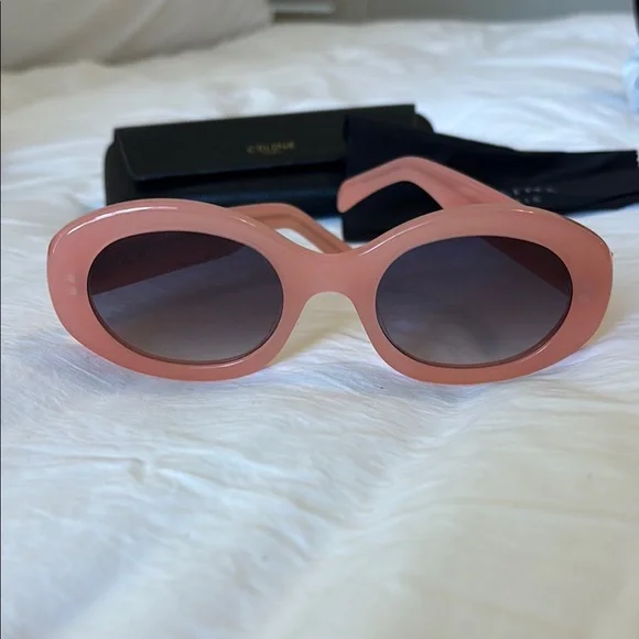 Pink Transparent Round Sunglasses - Picture 3 of 4